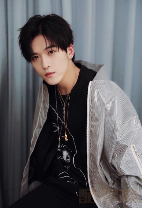 沈群丰个人写真