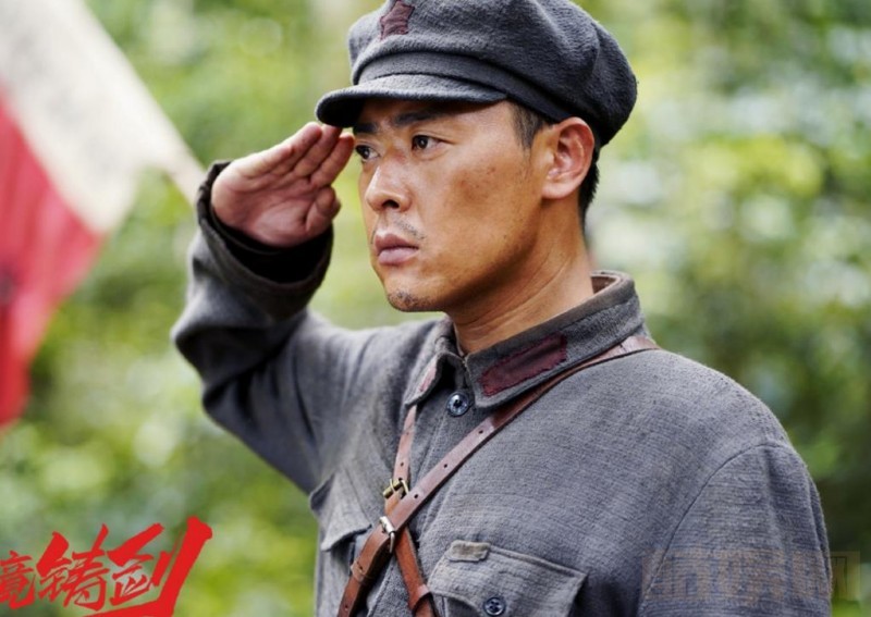 《绝境铸剑》李化成和陈天佑是什么关系？李化成为什么力保陈天佑？