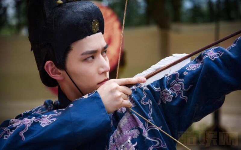 黄由启个人资料简介 黄由启《锦衣之下》剧照