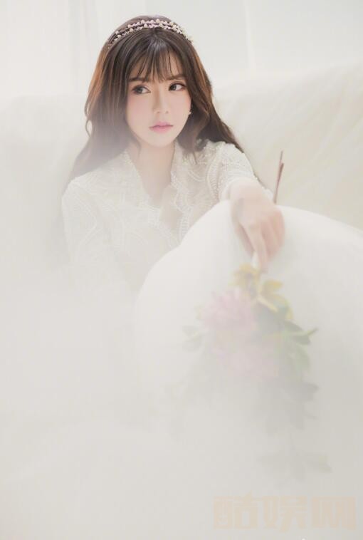 韩安冉婚纱写真