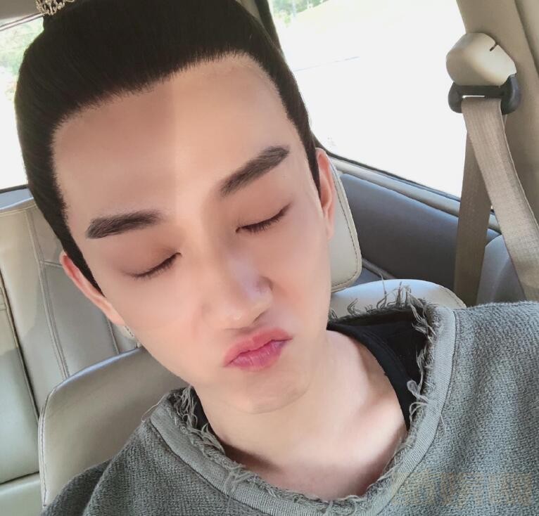 王子奇幕后片场照