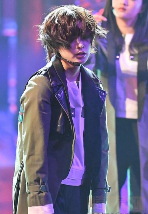 平手友梨奈舞台演出照