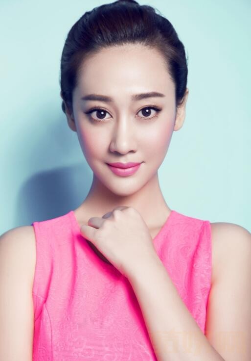 唐妤萌时尚大片