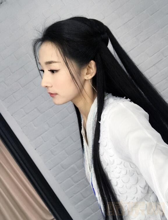 李若宁古装剧照