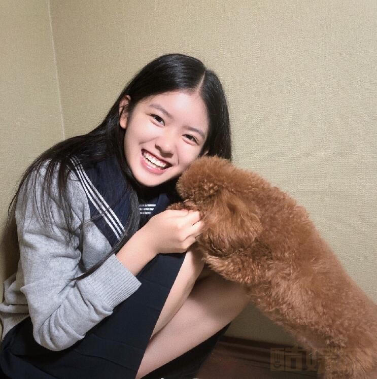 赵蕴卓青春写真