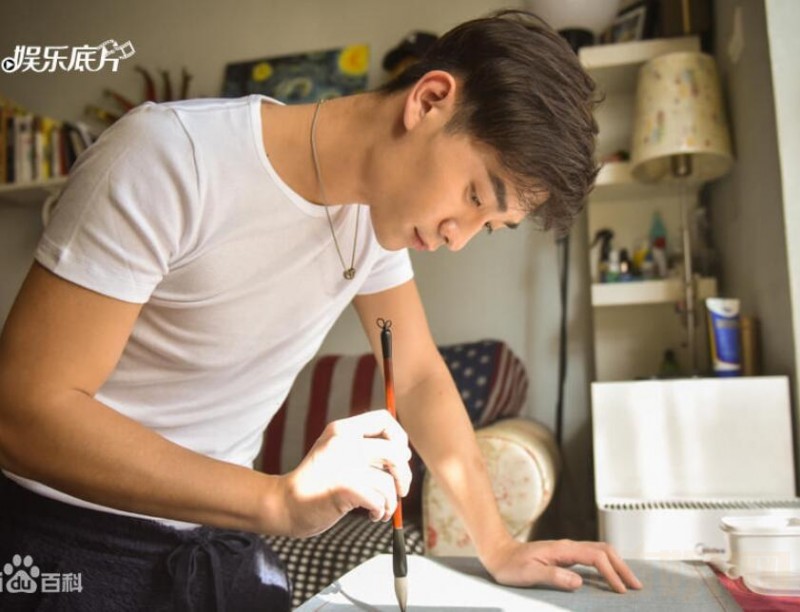 秦亦铭时尚大片