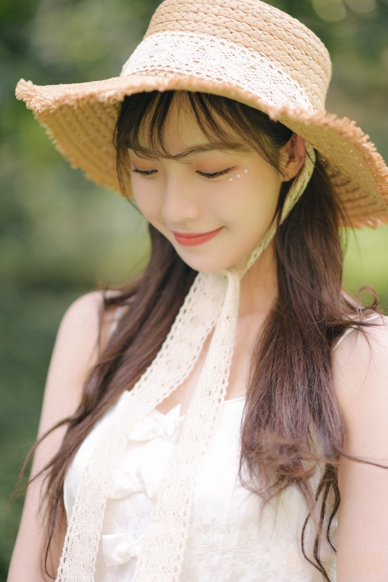 许杨玉琢户外写真