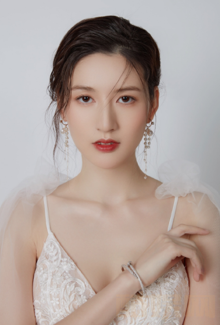 郭芷妍气质写真