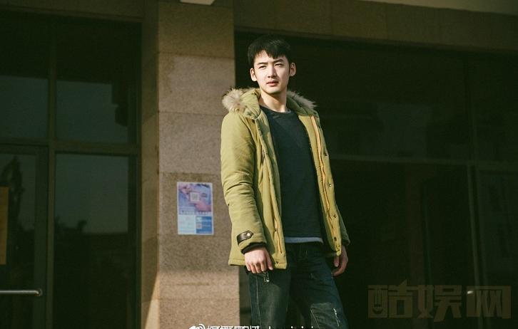 陈鹏万里街拍大片