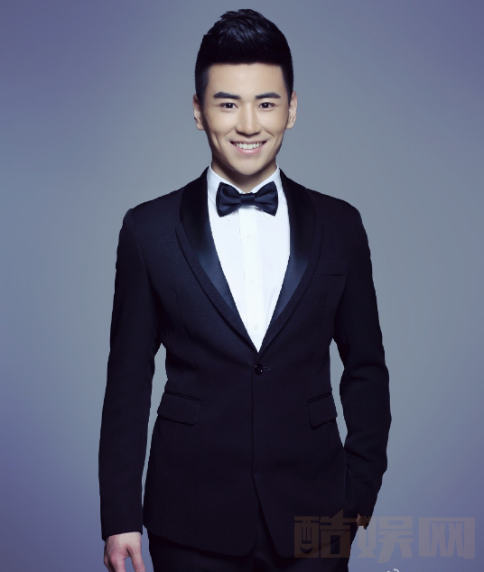 张超人帅气写真