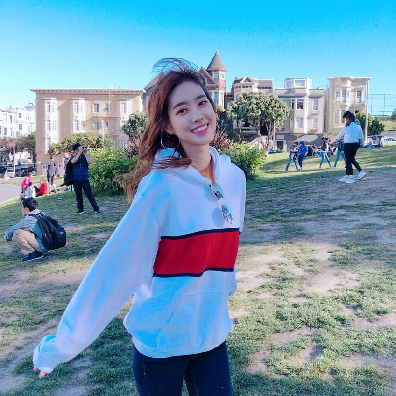 陈世妍旅行照