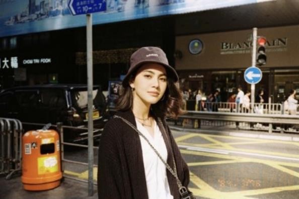 黛薇卡霍内个人资料简介 黛薇卡霍内街拍照