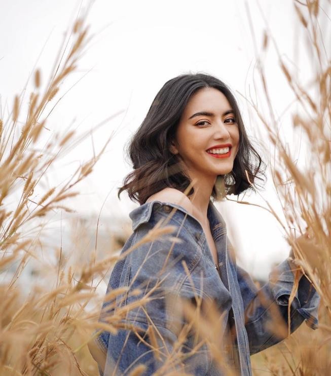 黛薇卡霍内户外写真