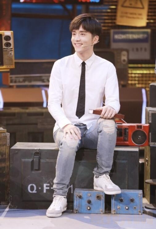 张新成综艺节目照