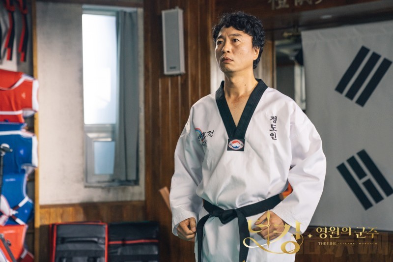 电视剧TheKing永远的君主剧情分集介绍第8集