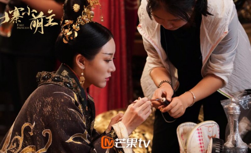 山寨小萌主片场照
