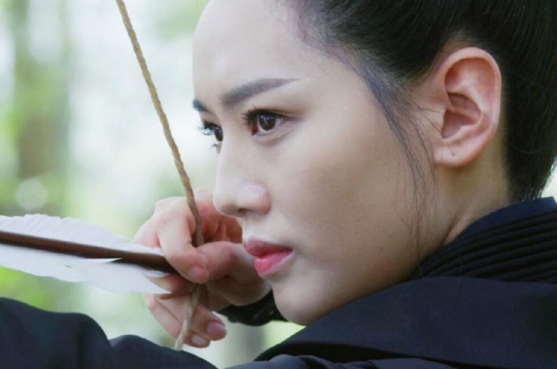 传闻中的陈芊芊：炮灰女配三公主疯狂加戏，正牌女主被逼黑化，网友：搞事业不香吗