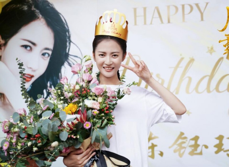 月上重火片场照