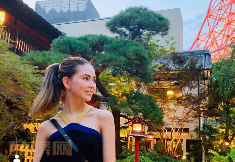 杰倫：今天可惜沒穿昨天的 #Aniki 風格 哈哈 我到底在笑什麼 