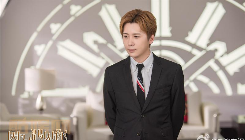 #电视剧因为遇见你#于近日杀青啦！一段锦绣良缘，一场最美的相遇，乃们要不要和@孙怡微博  @邓伦 @刘敏涛93 @潘儀君 @吴优 @代超 @罗钢微博 @演员郭虹 @李智楠 约起来呢？[xkl你拍一]孙怡邓伦《因为遇见你》杀青 