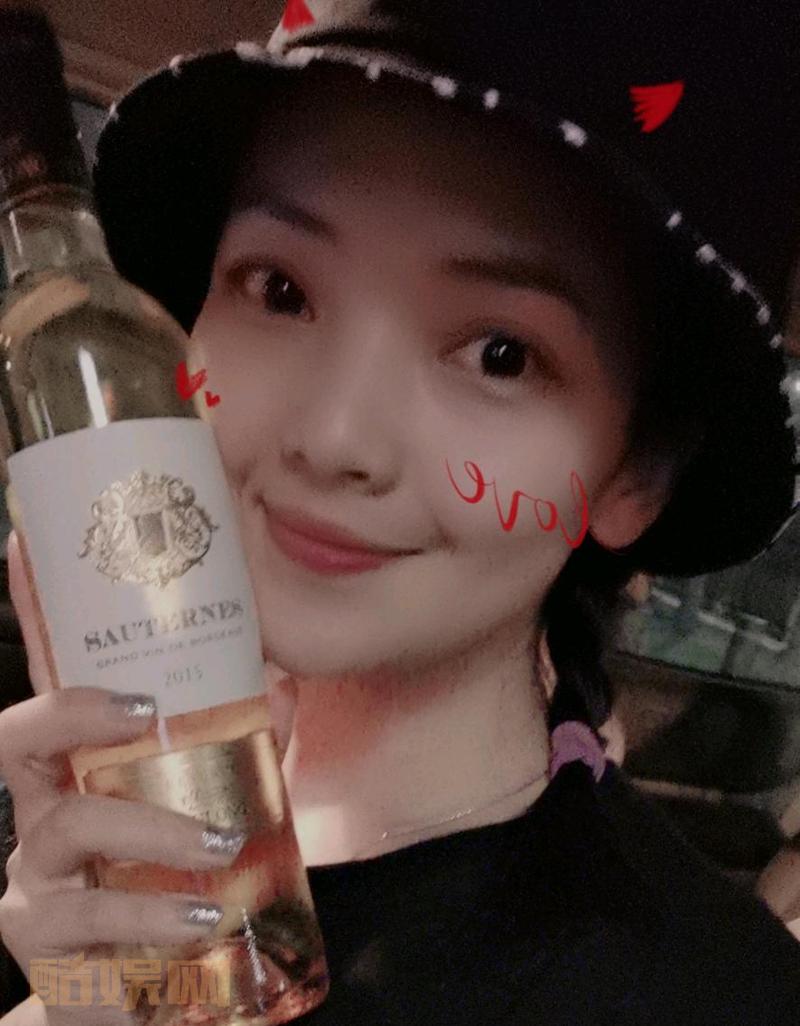 清甜香脆的水果甜滋滋！ 不论怎么样，运动后吃好喝好很重要，在这个干燥的秋天，你补充水果了吗