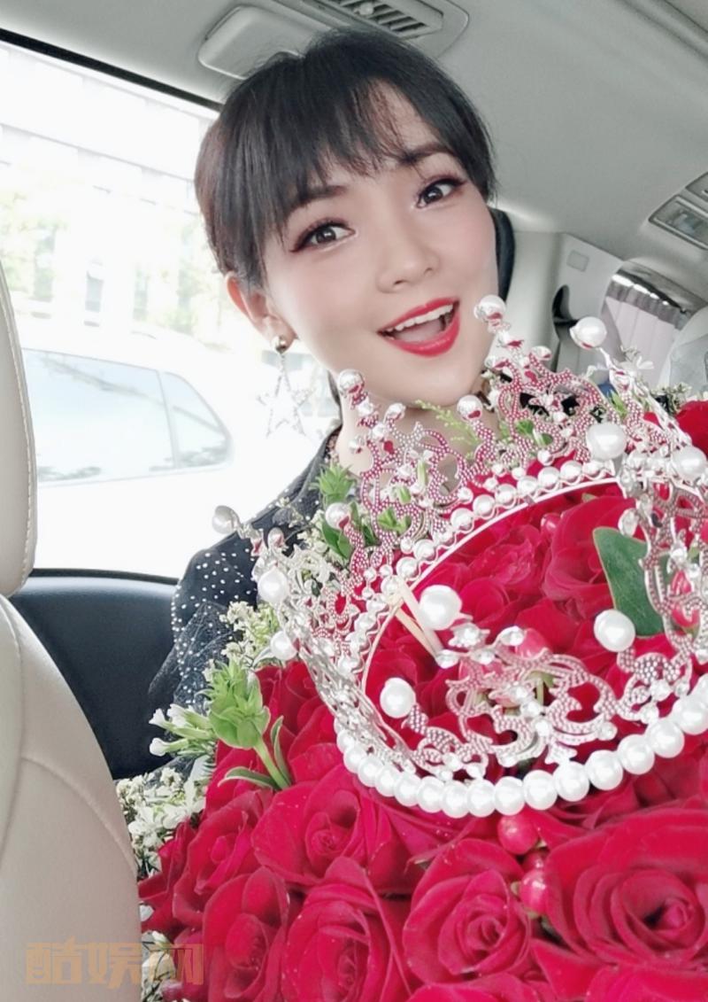 傻不愣登的，就喜欢花花草草
