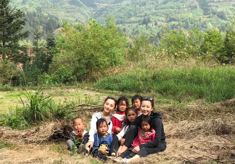 好美的光景 最简单的原始表达却是最能触动到我们的心！#关注留守儿童# 