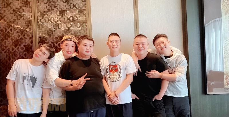 德云社小聚，你俩爱来不来~