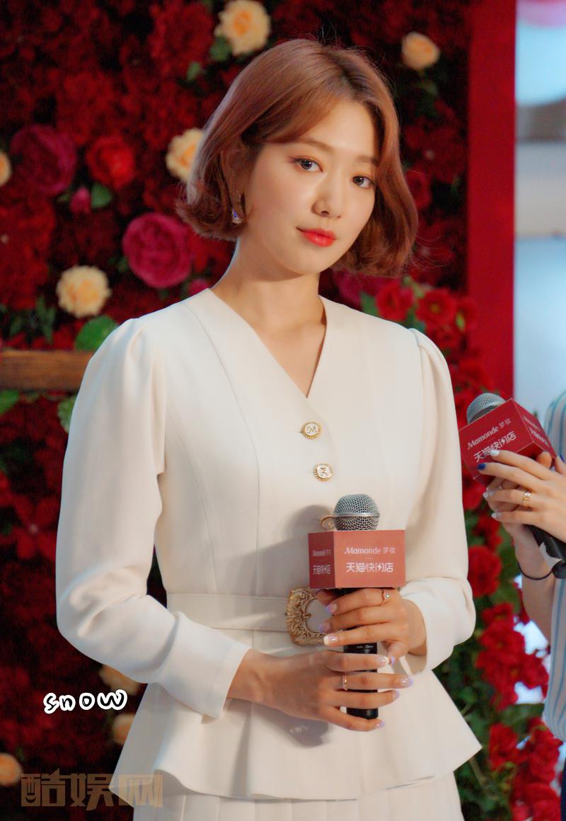 #朴信惠[超话]#20190524上海长宁来福士Mamonde[鲜花] 