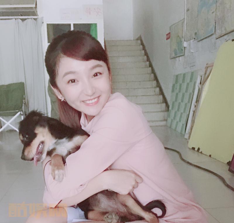 原来我就是传说中的吸狗狂魔本人啊