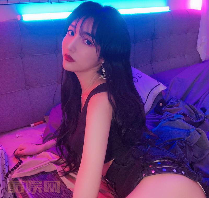 #我叫abbily[超话]# Purple customs 