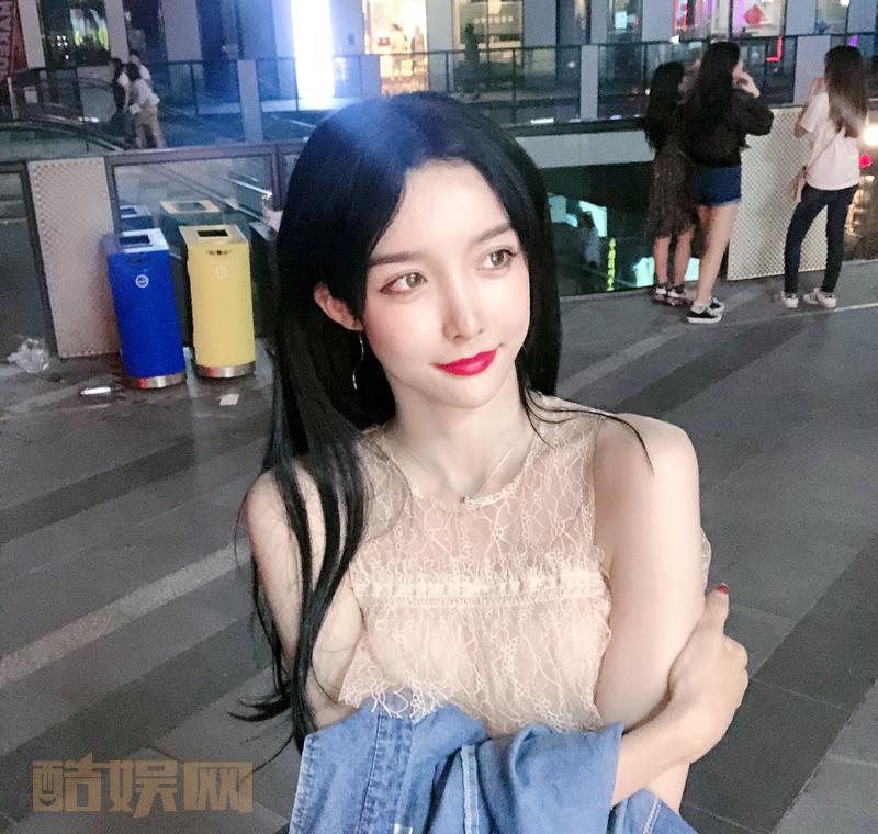 #我叫abbily[超话]#  愉快的周末 夏天晚上的风真的很舒服！ 