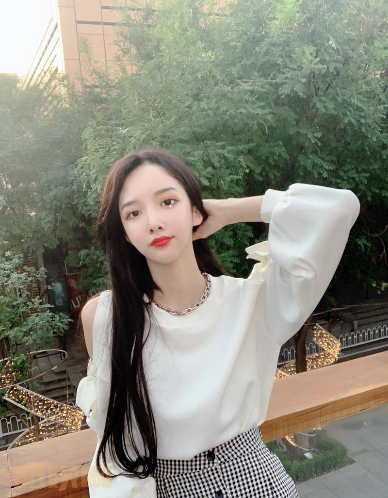 #我叫abbily[超话]#  这个头围我很自卑啊