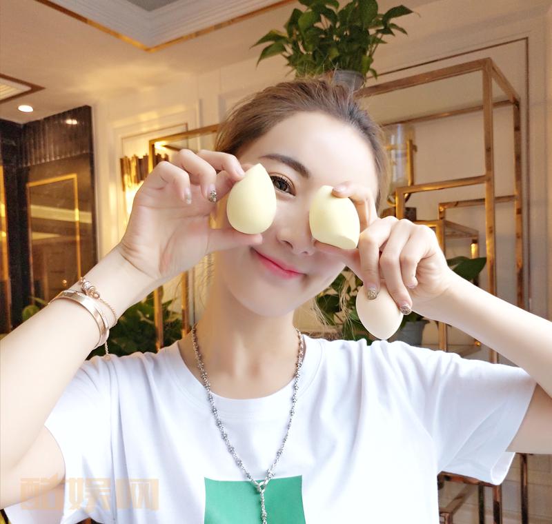 #薇娅的美丽课堂# 美妆蛋基本是人手一个的化妆必备品了