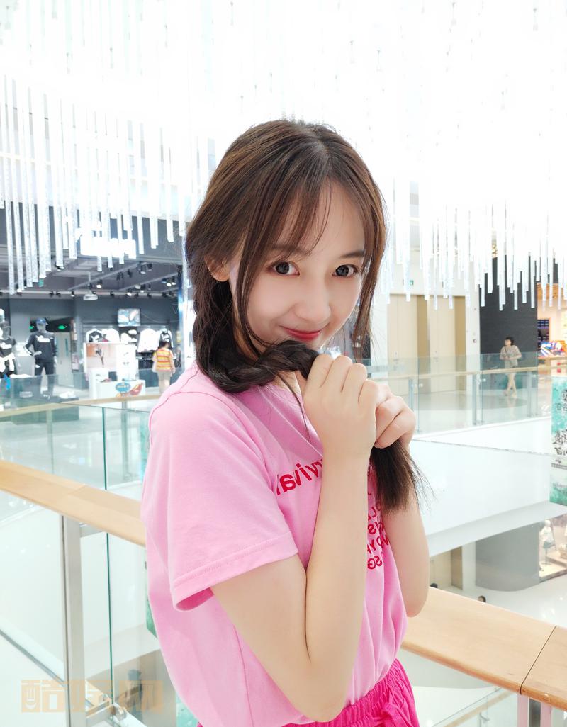 甜 蜜 @黄若熹 北京&middot;合生汇 