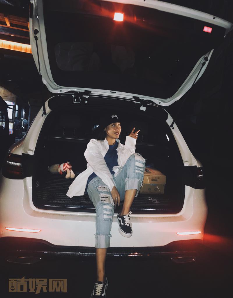 这谁啊。真好看. 