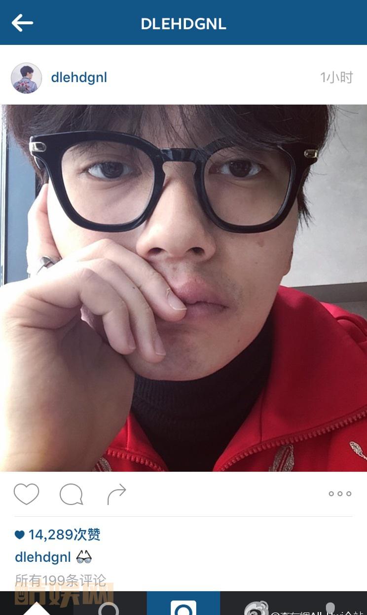 #李东辉# 20140214 李东辉Ins更新，穿着红衣服的我们家花蝴蝶哥哥是要和小嫂子过情人节么？