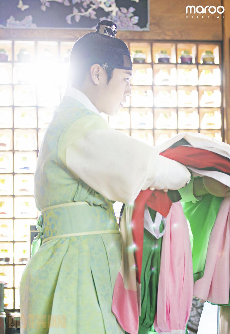 #朴志训[超话]#[心] #朴志训花党高英洙# 【图片】191016 naver blog更新拍摄花絮图10P推特Ai3zpOCvsingles11月刊代购：Ai3v0cuesolo不运回存钱罐：Aijs3jcO浪漫2020年台历代购：AimOwta9〈花党〉新剧应援part 1：AiWPmBwG〈...全文