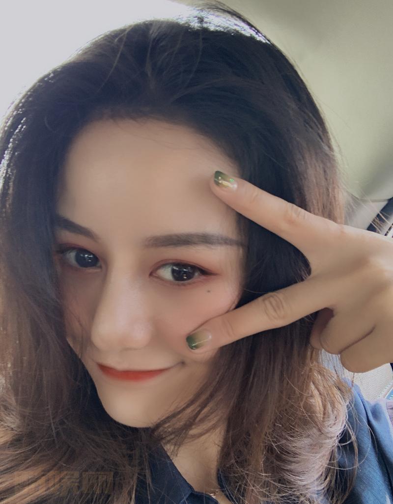 最近太累了听说柿子和螃蟹一起吃会中毒死亡 突然有点想轻生 柿子都准备好了 现在就差螃蟹 有没有看我不顺眼的买几斤螃蟹给我 据说阳澄湖大闸蟹六两大的毒性最大了 常德 