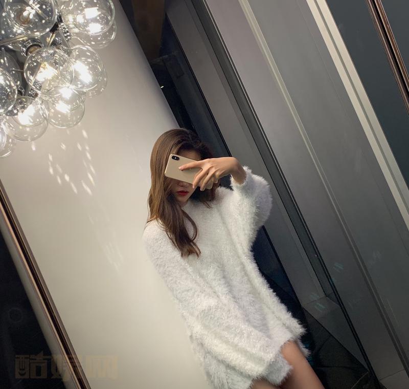 我我我还是记得我有一个微博的最近忙着年关前的上新忘记宠爱我的胖桐粉了