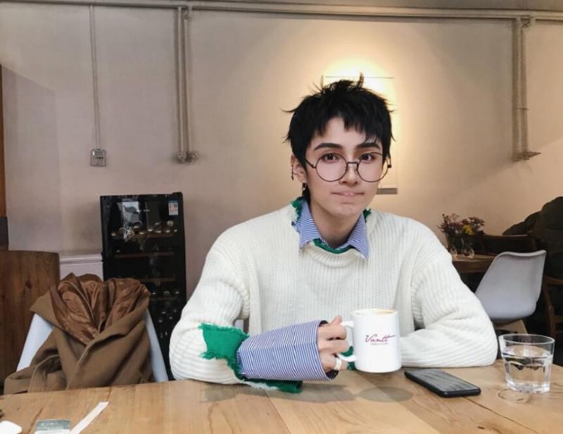 白希个人资料简介 白希生活照