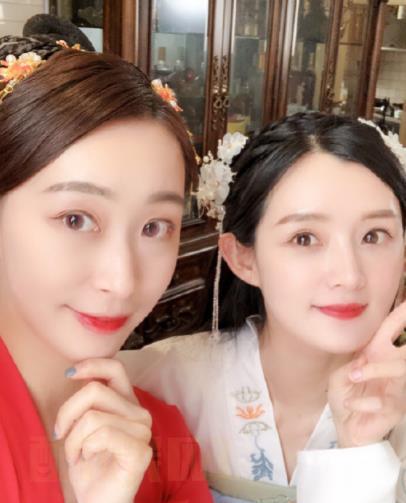 陈丹婷与人合照