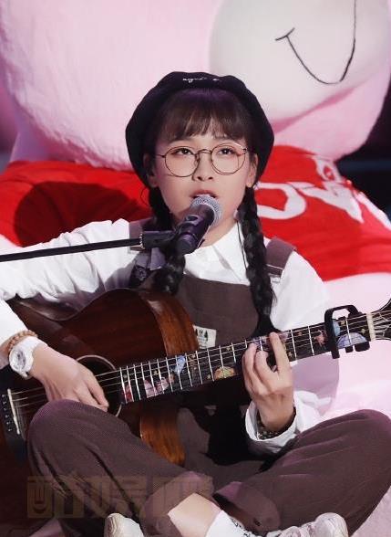 陈逗逗演唱会现场照