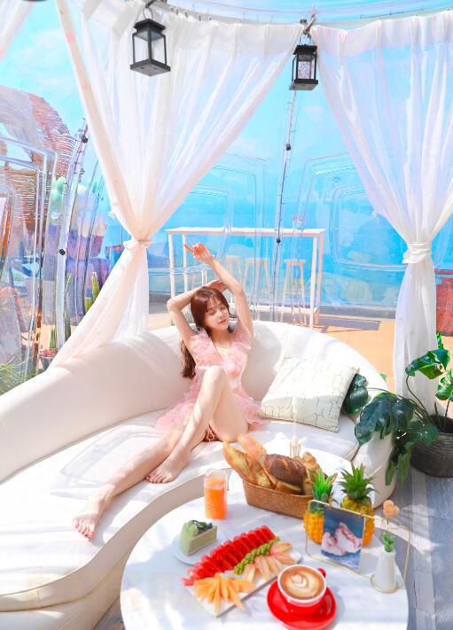 陈偌汐街拍写真