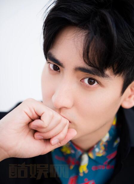 陈烨林帅气写真