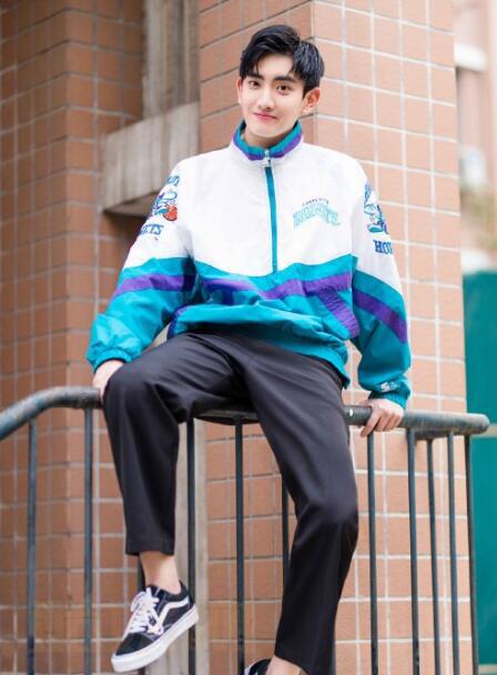 陈烨林街拍大片