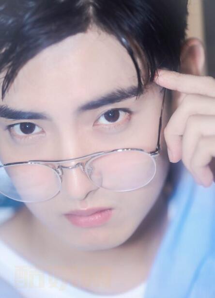 陈烨林鲜肉写真