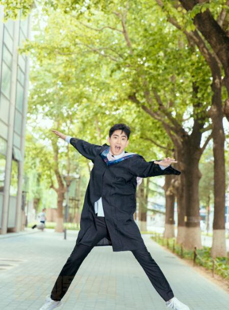 陈烨林毕业写真