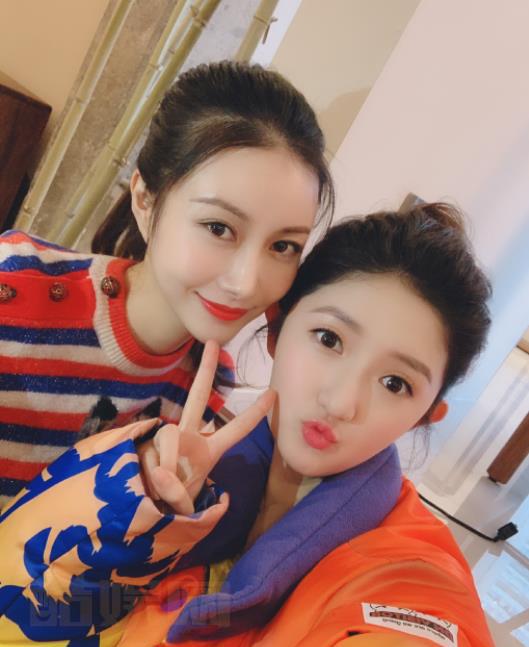 方圆与人合照