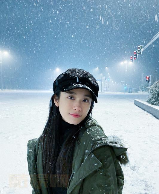 范诗然街拍写真